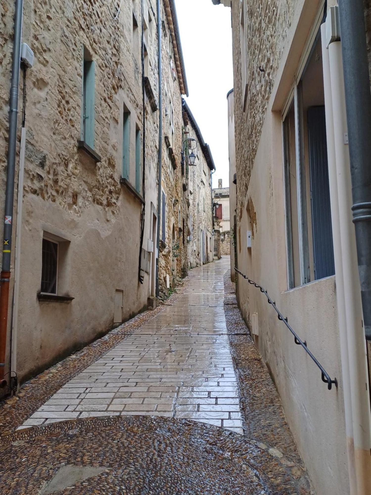 Chambre D Hotes Aramon Exterior foto